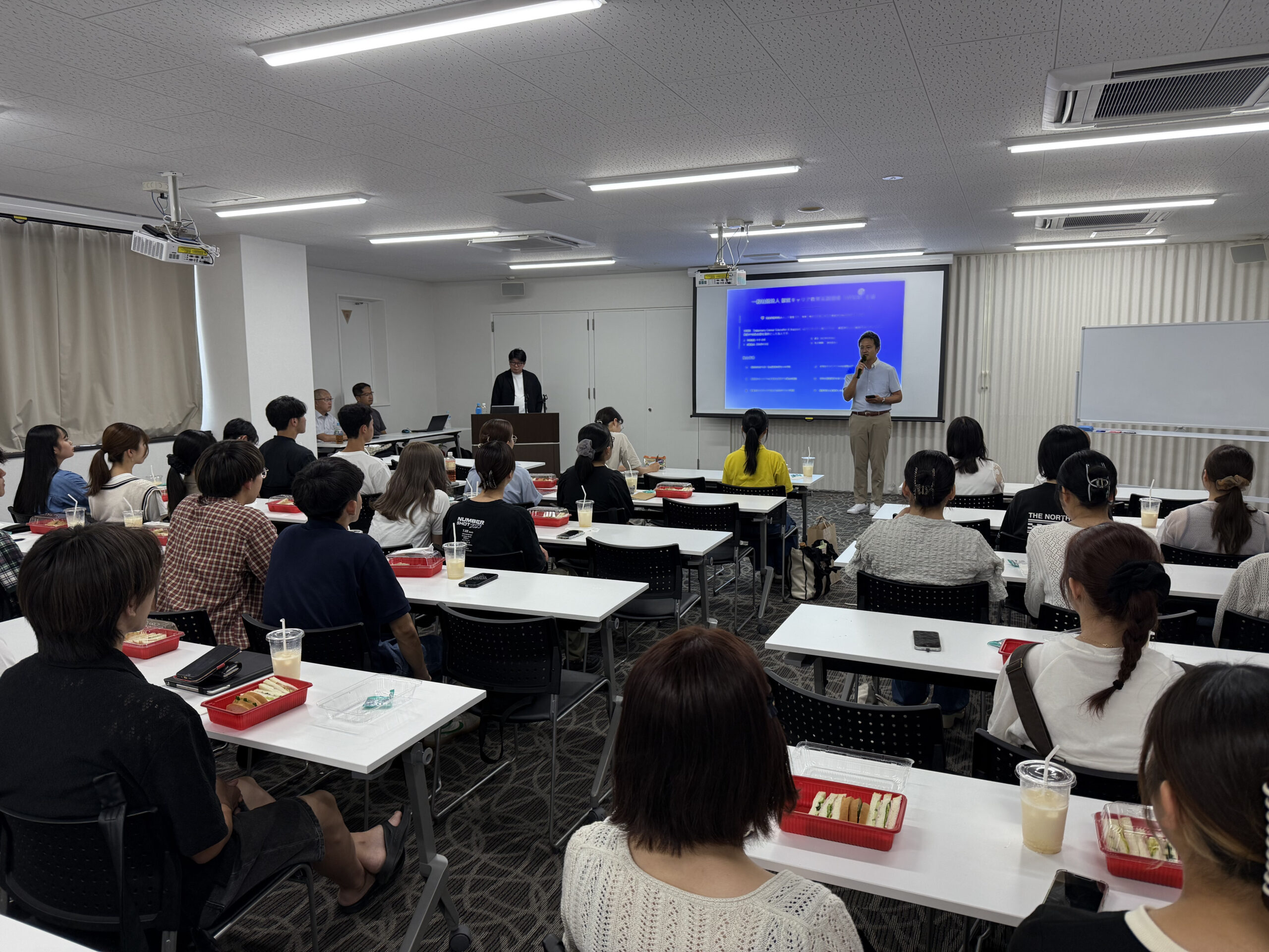 一般社団法人獣医キャリア教育支援機構